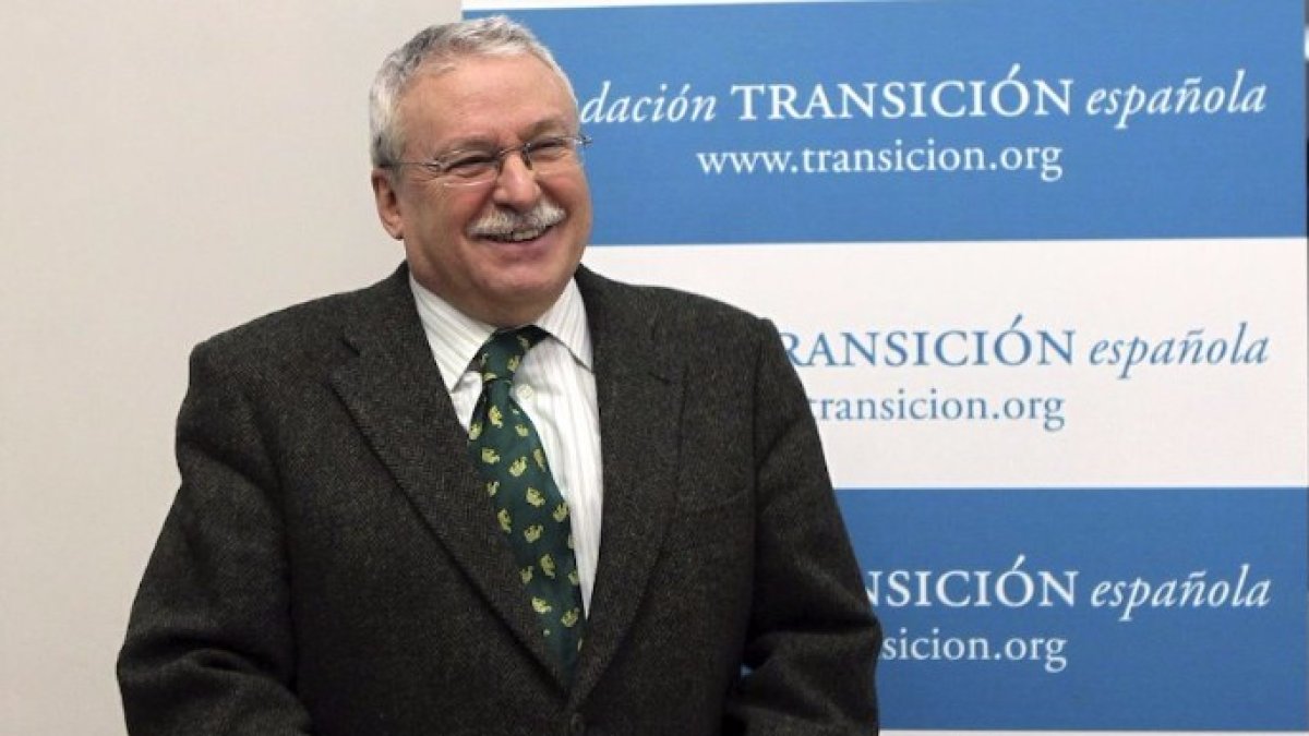 Leguina reniega de un pacto del PSOE con Podemos.