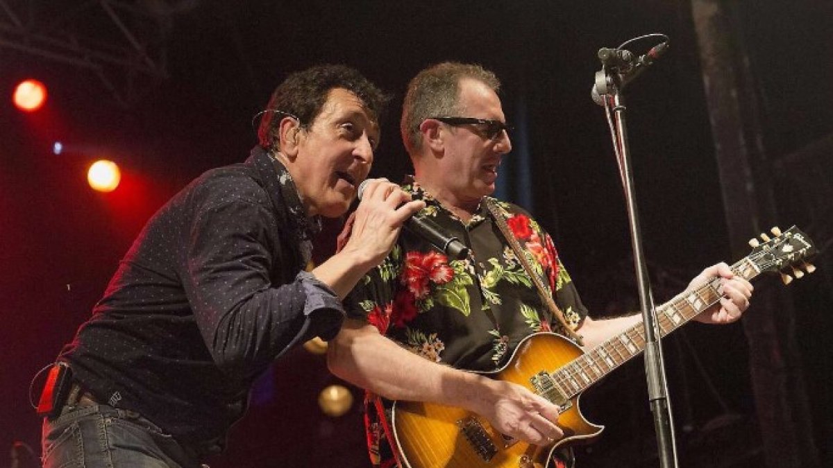 Una antigua entrevista a Manolo García explica el feo gesto de Quimi Portet