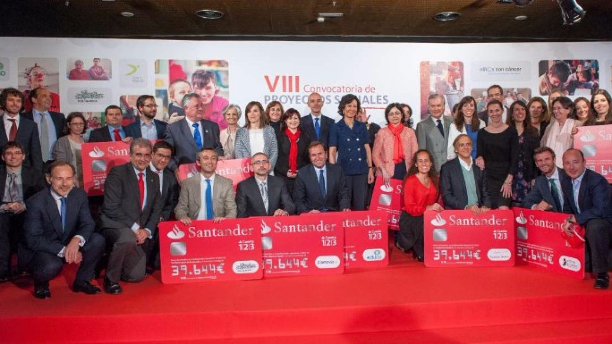 Los empleados del Santander entregan 436.000 euros a once ONG españolas