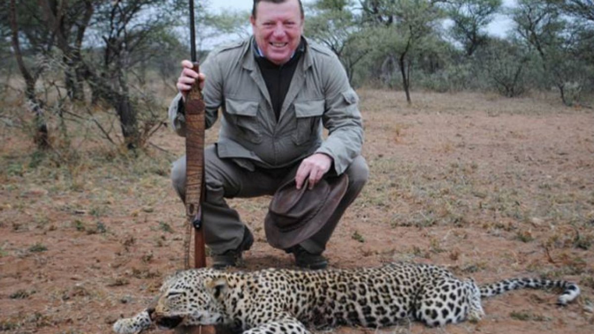 Presentadores de televisión, contra el “Moranco” por su foto más negra