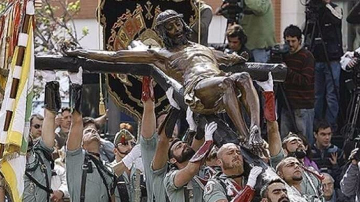 La tradicional presencia de la Legión en el Cristo de la Buena Muerte ha escocido.
