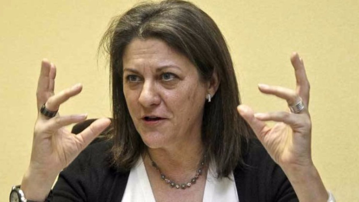 La ministra de Zapatero muestra su falta de talante democrático y sale escaldada