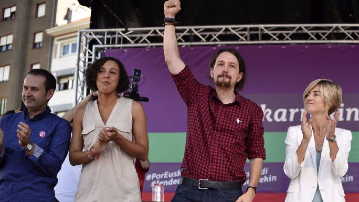 Iglesias junto a Zabala (derecha).
