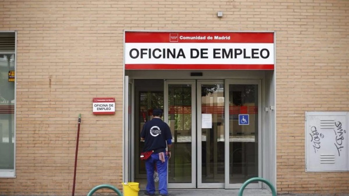 El paro sube en 24.841 personas en noviembre y encadena cuatro meses de ascensos