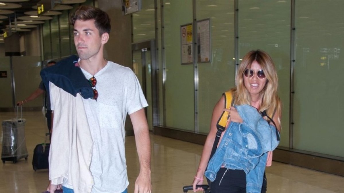 Chabelita y Alejandro, recién llegados de su viaje