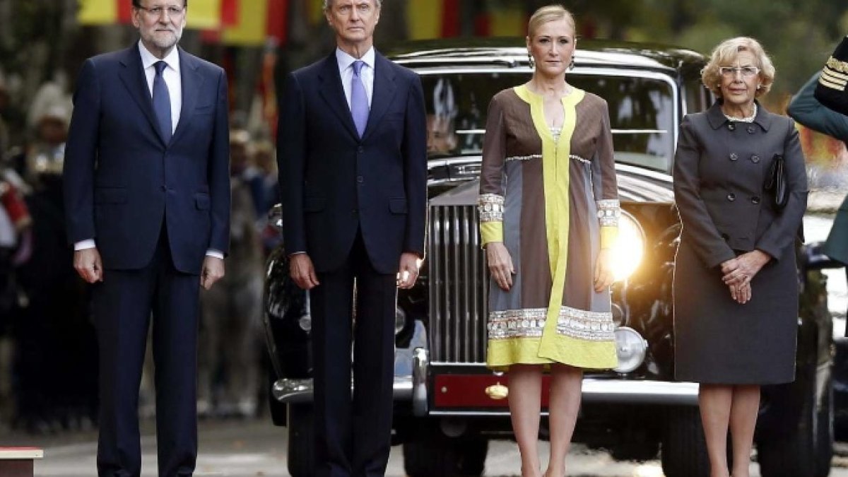 Carmena, en el desfile del 12-O del año pasado