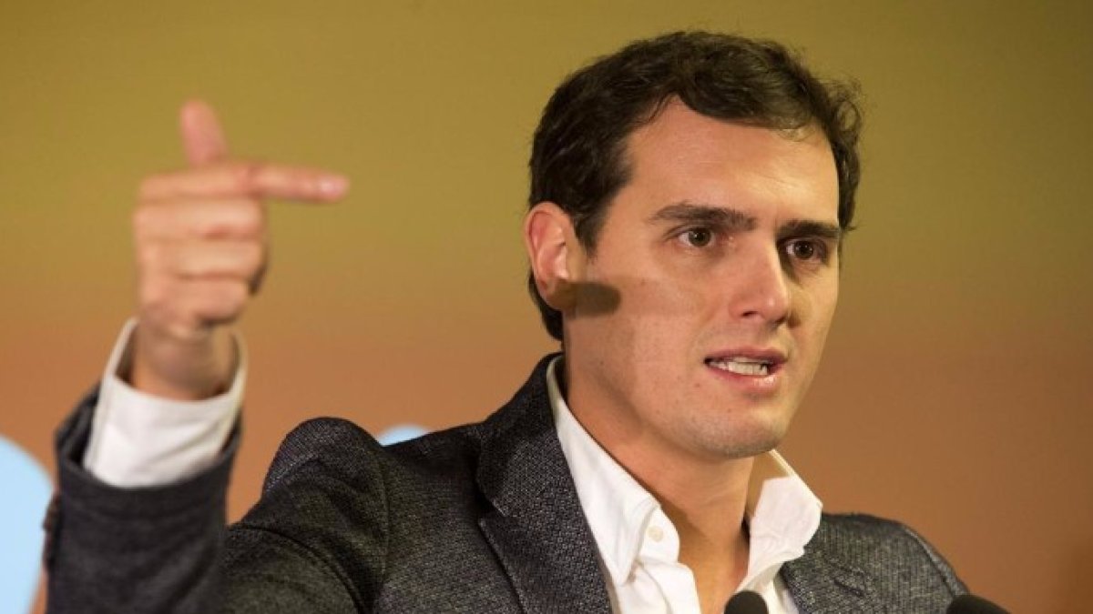 Albert Rivera se guarda un as en la manga para sacar cuando más le convenga