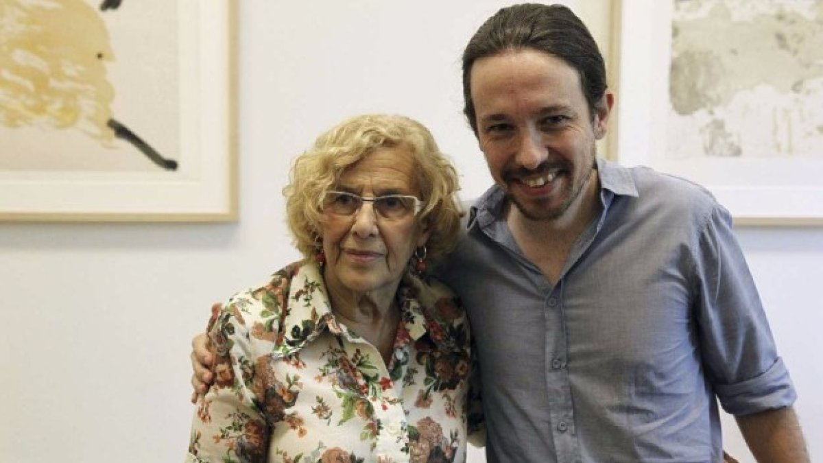Iglesias junto a Carmena.