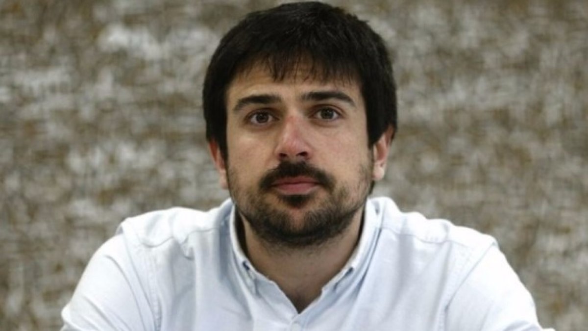 Espinar está abonado a la polémica en Twitter.