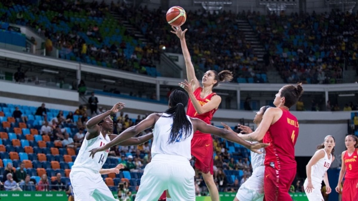 La selección de baloncesto durante la final de Rio 2016.