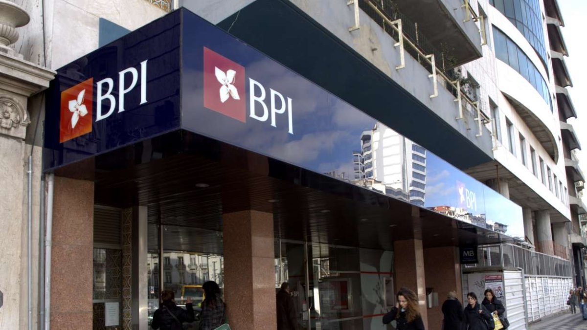 El banco luso de Caixabank, BPI, gana un 39% más