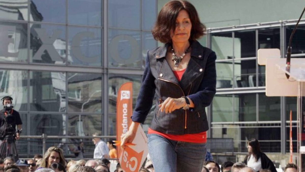 La lista negra de periodistas escaldados con la política suma un nuevo nombre