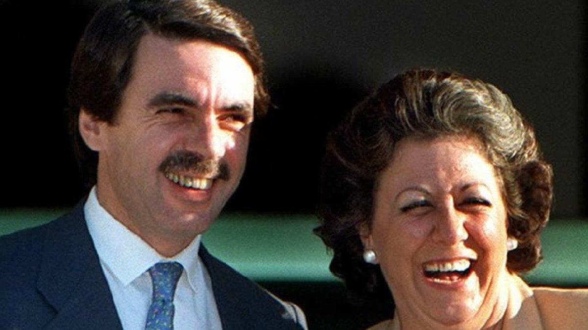 Aznar, junto a la exalcaldesa de Valencia, Rita Barberá
