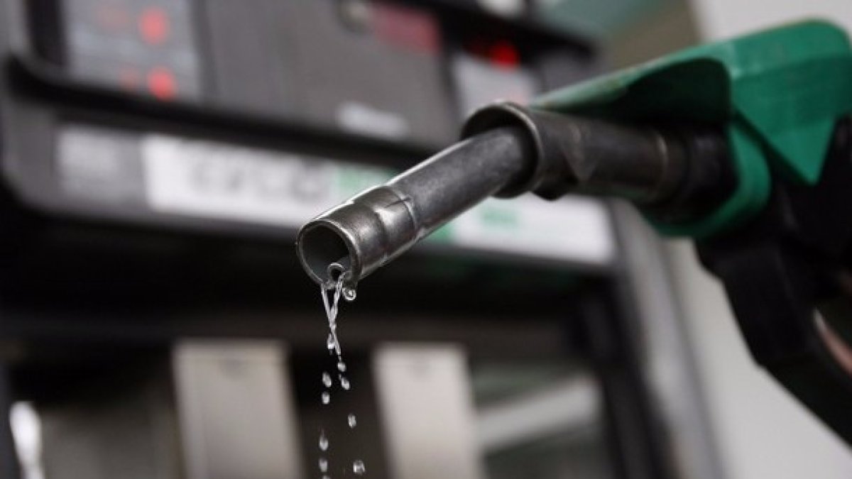 La gasolina dispara el IPC al 1,5%