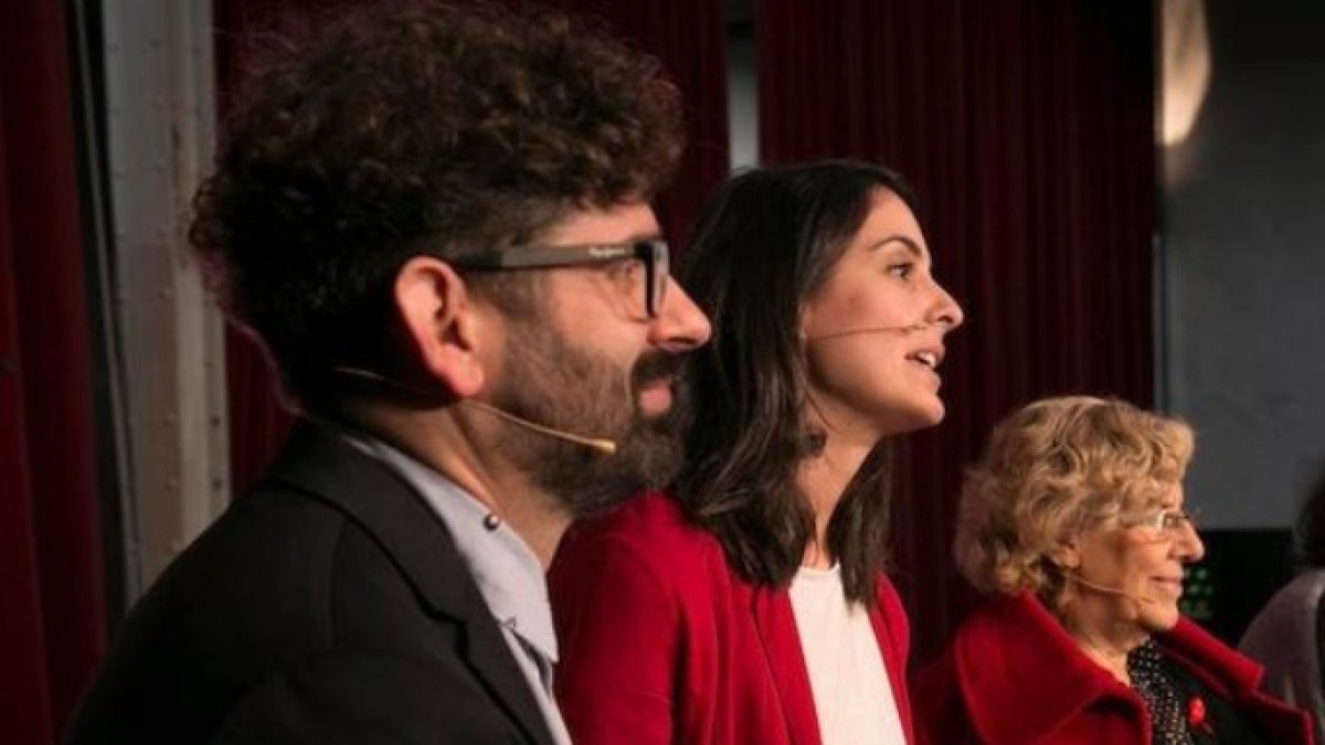 Rita Maestre, junto a Carmena, presentando la Cabalgata de Reyes, el pasado 1 de diciembre.