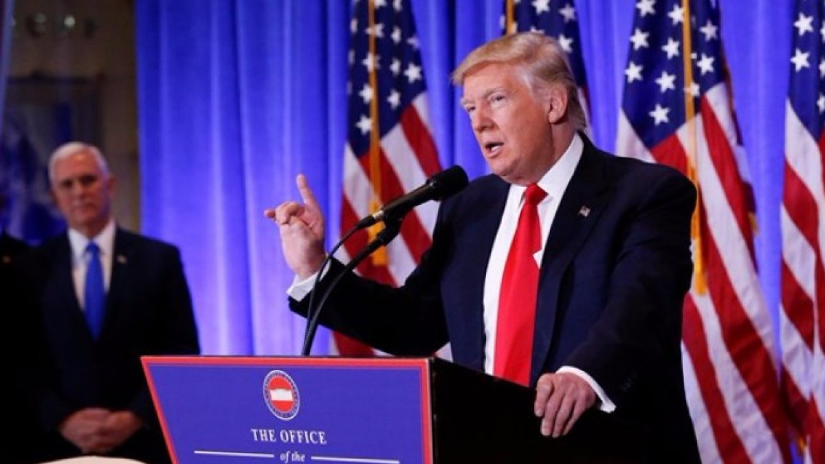 Cinco prostitutas y lluvia dorada: el embarazoso informe ruso sobre Donald Trump