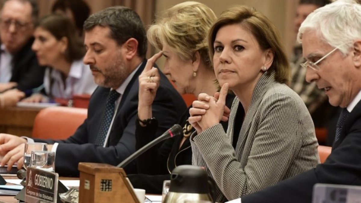 La ministra de Defensa, María Dolores Cospedal, en su comparencia en el Congreso para explicar el Yak-42.