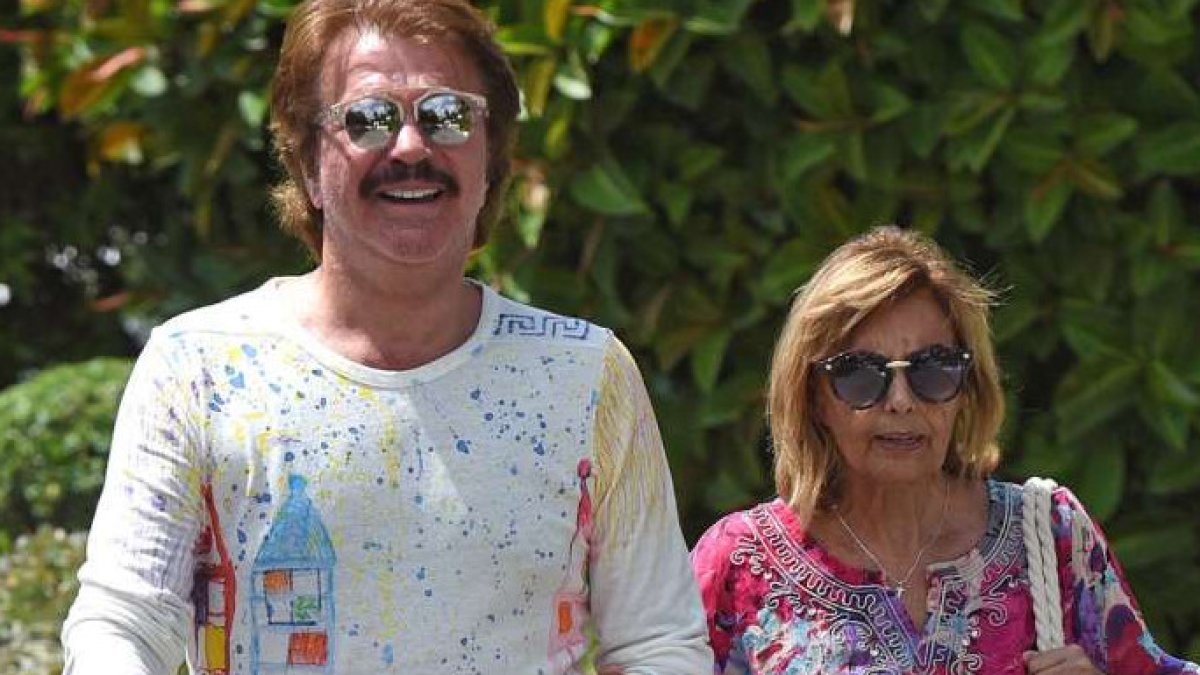 Carmen Borrego, manager de su madre y su hermana