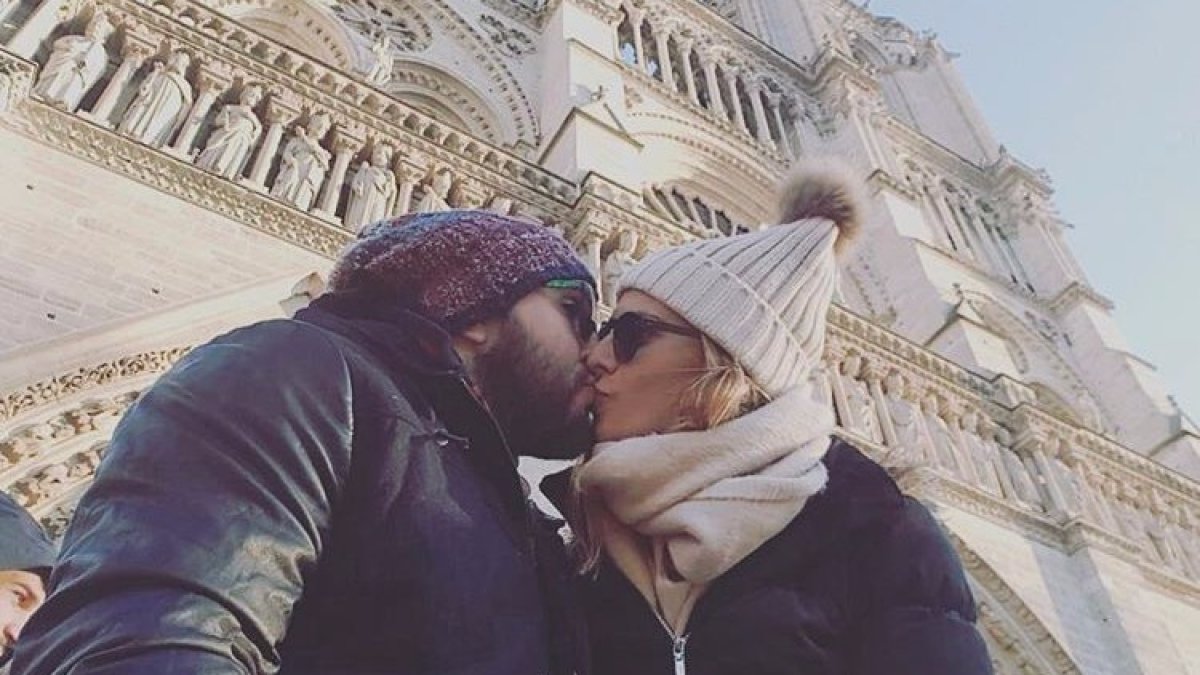 Kiko Rivera e Irene Rosales celebran con un beso el Día de San Valentín.