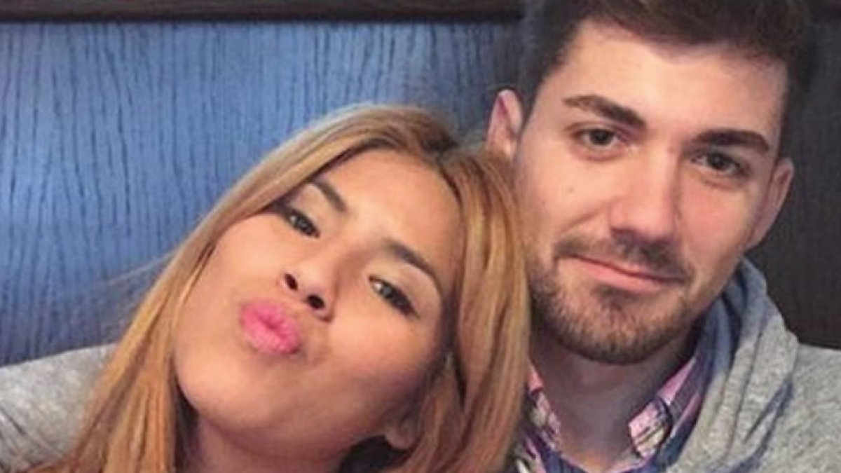 Isa y Alejandro en sus días felices