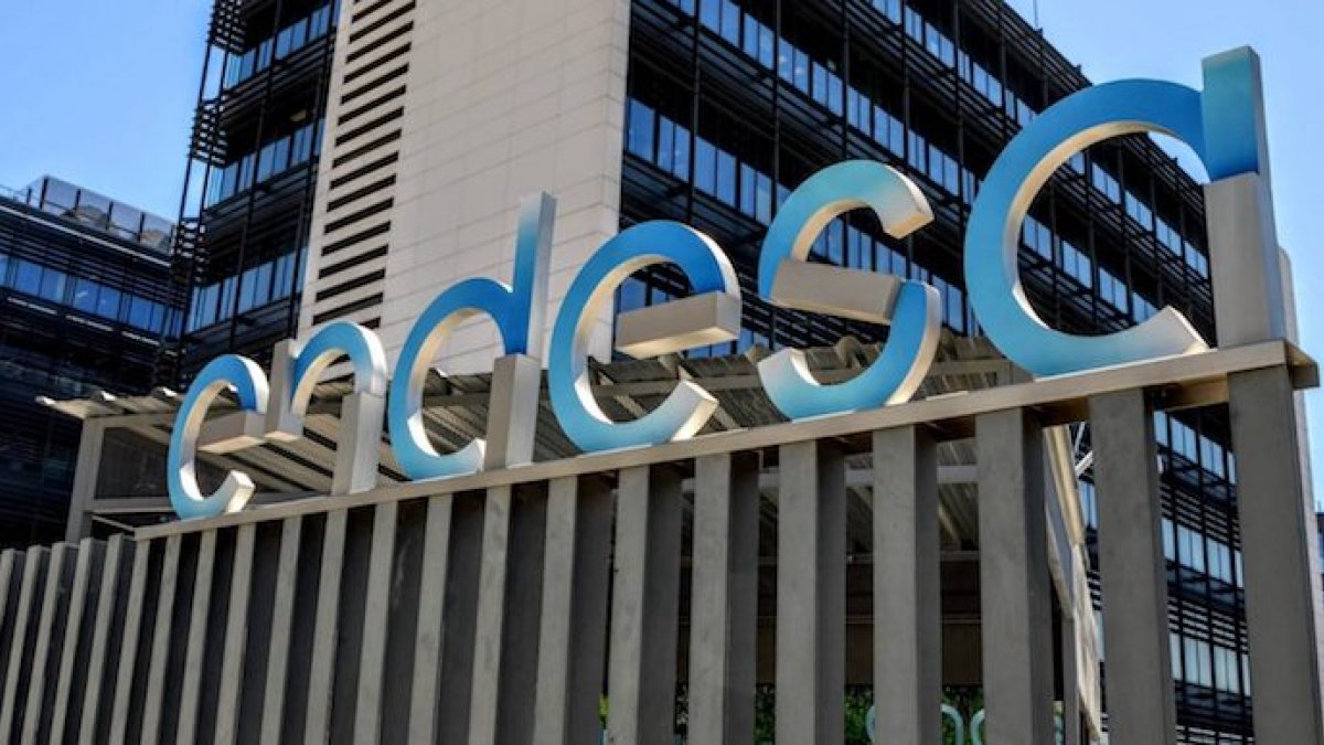 Endesa invierte 67 millones para garantizar el suministro estival