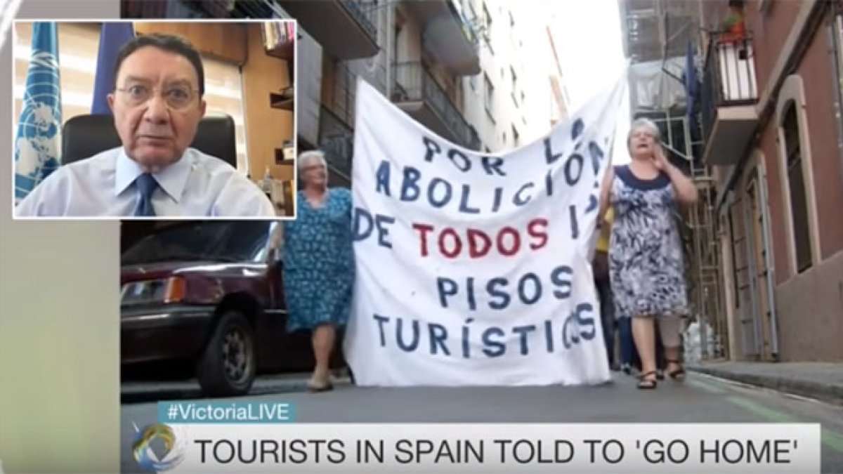El secretario general de la Organización Mundial del Turismo durante su intervención.
