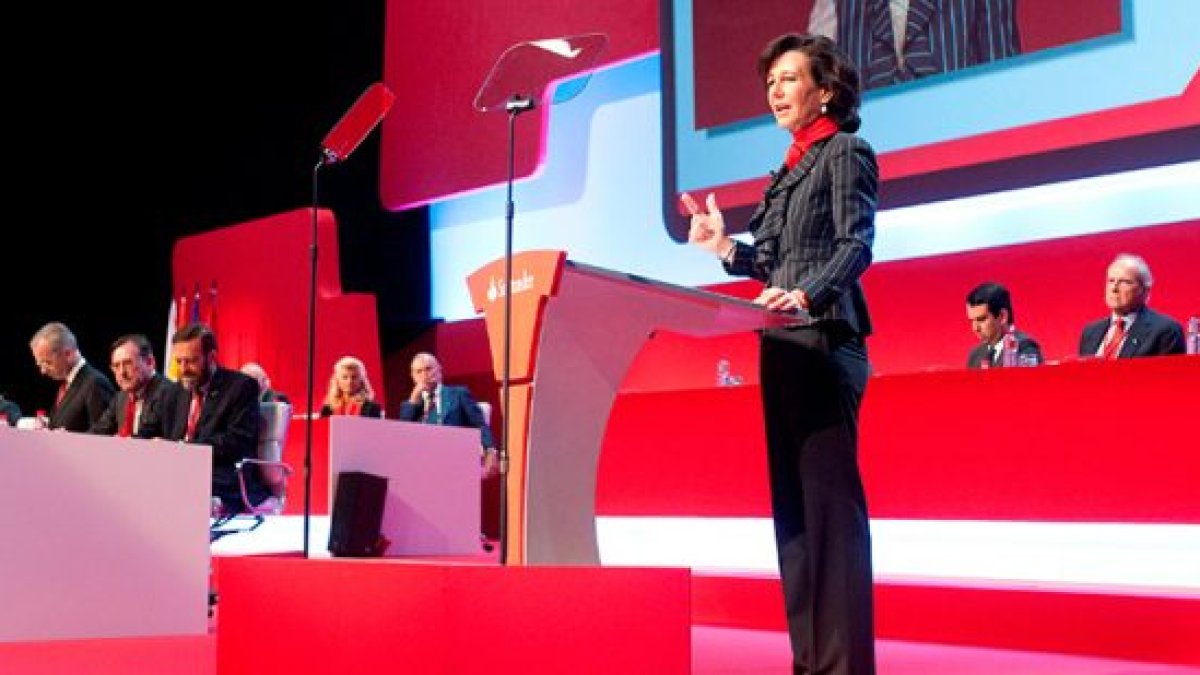 El Santander saca pecho con un avance del 4% de su beneficio en 2016