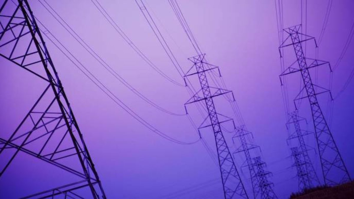 La energía negociada con el exterior subió un 42% en 2016
