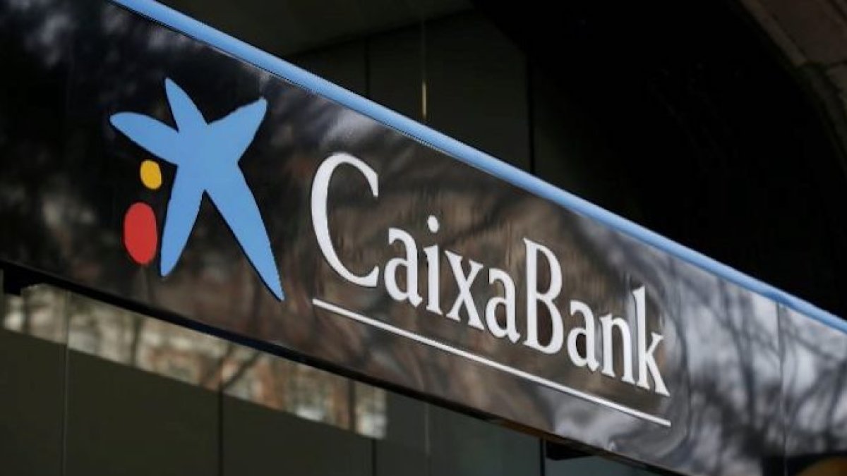 Caixabank también coloca deuda senior