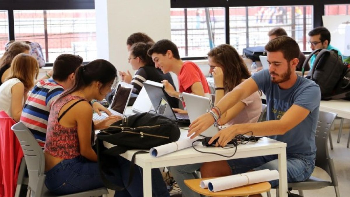 Una FP para repescar a jóvenes y mayores sin estudios
