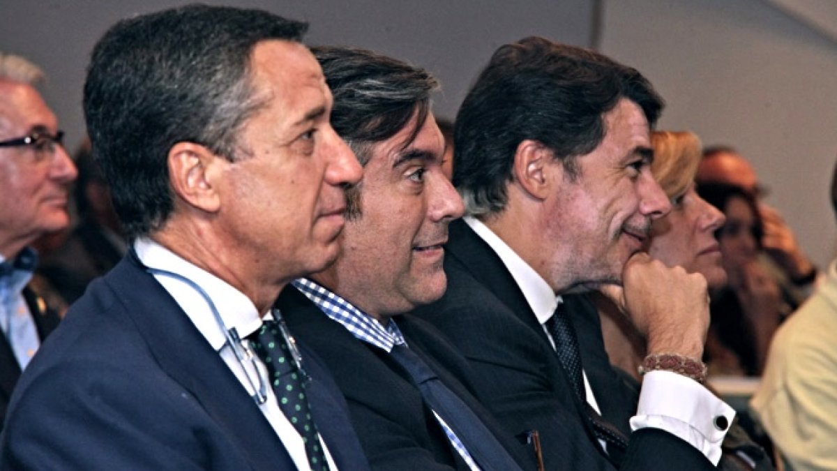 Eduardo Zaplana, en un acto junto a Ignacio González.