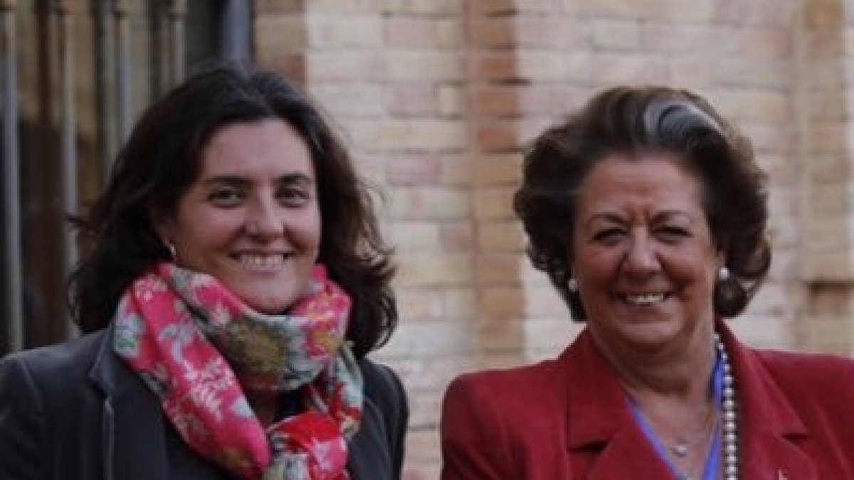 Beatriz Simón y Rita Barberá