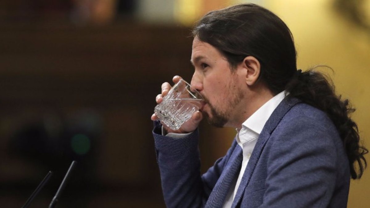 Mensajes privados de algunos dirigentes de Podemos ponen a Iglesias en un brete