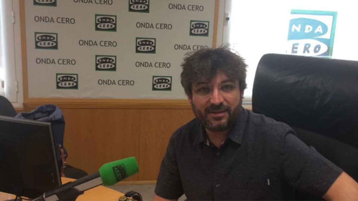 Évole se cura en salud por lo que pueda pasar tras la entrevista a Villarejo