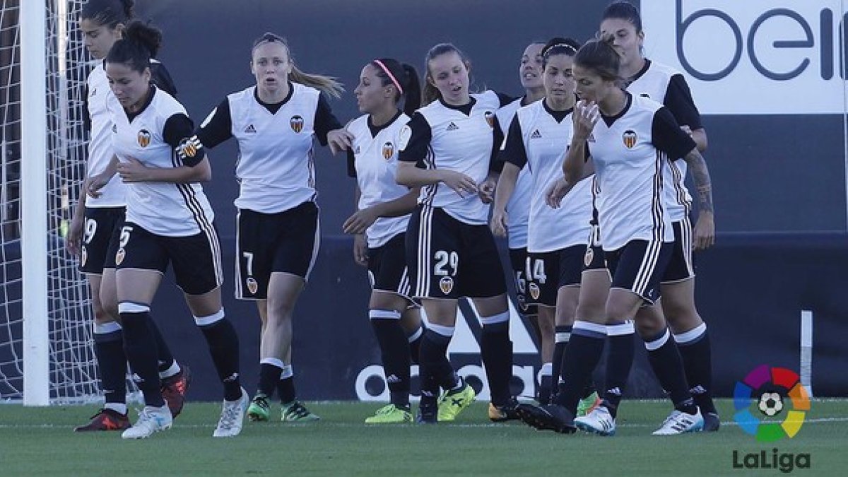 El Valencia desenmascara la hipocresía de los políticos con el fútbol femenino