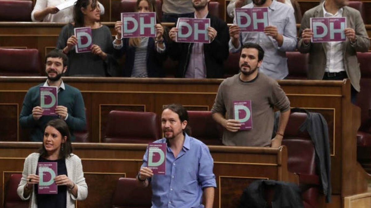 La bancada de Podemos en uno de sus