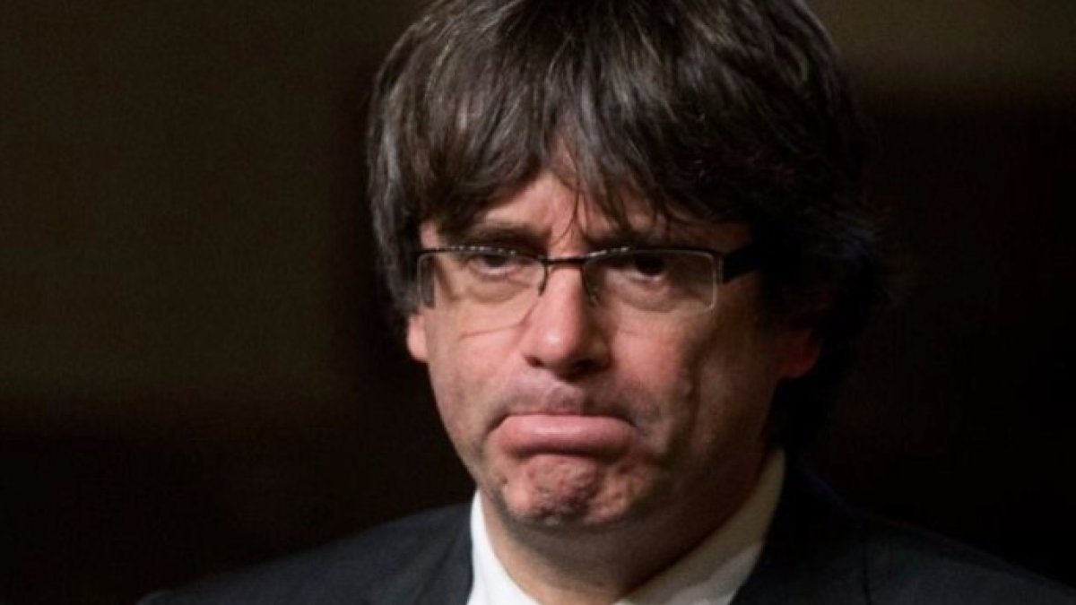 Dos sartenazos del juez Llarena en el bajo vientre de Puigdemont matan su sueño