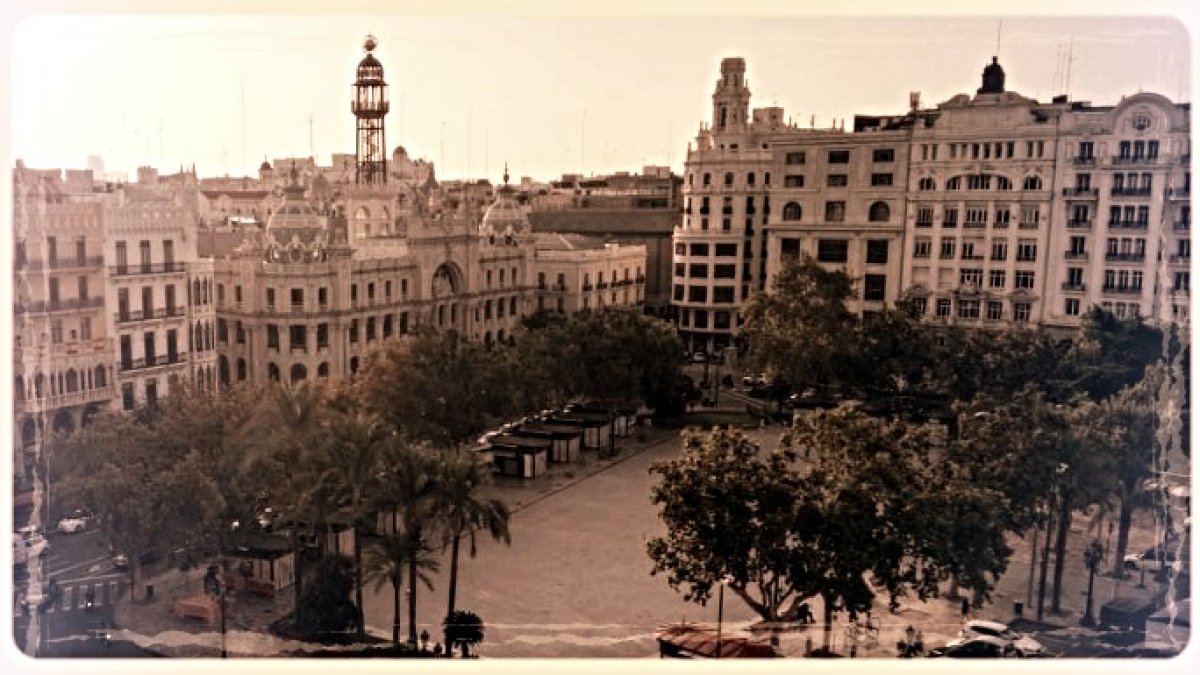 Plaza del Ayuntamiento de Valencia.