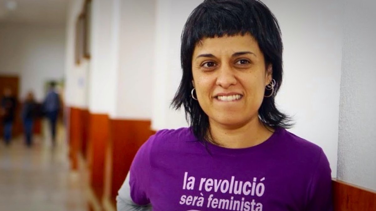 El sueldazo público y el coche español de la portavoz de la CUP, Anna Gabriel
