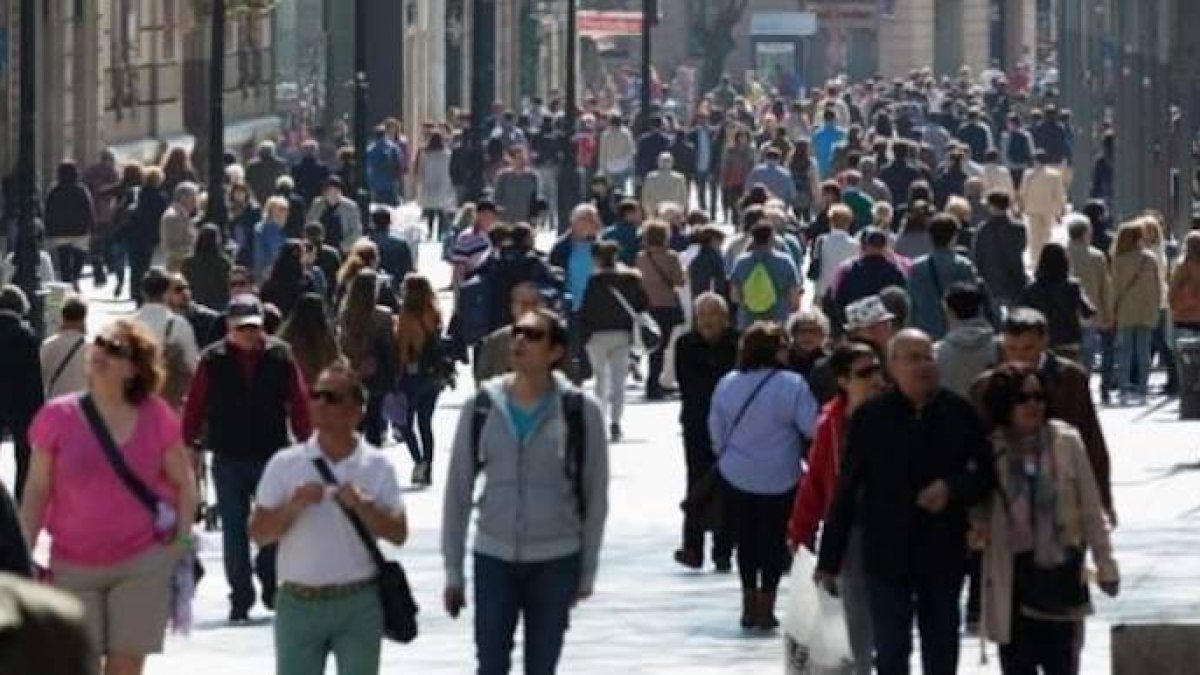 El número de turistas crece un 4% y su gasto medio un 5%