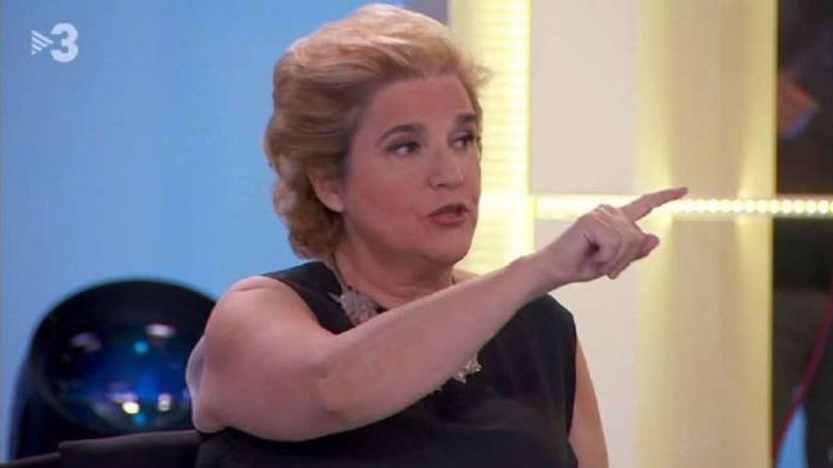 La CUP arruina a Rahola su aniversario de boda en TV3 con un regalo envenenado