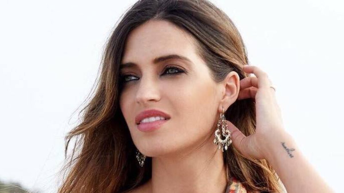 Unas embarazosas fotos de Sara Carbonero provocan el escándalo en su propia casa
