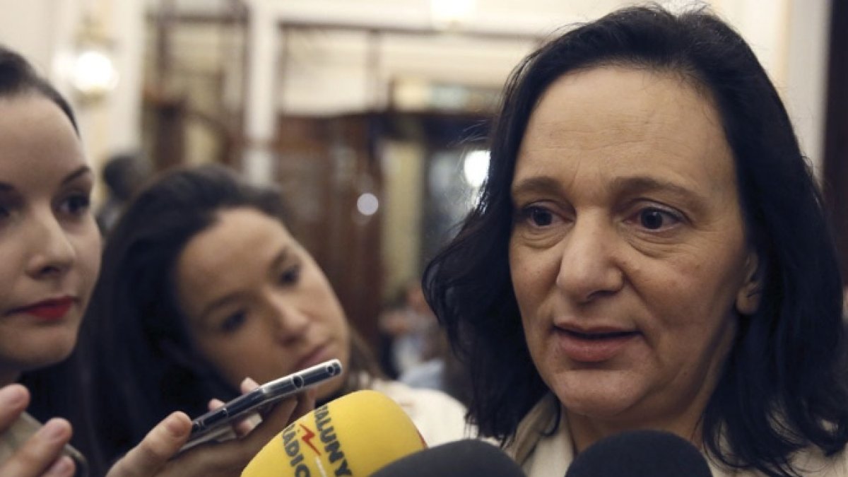 Bescansa, en declaraciones a los periodistas en los pasillos del Congreso.