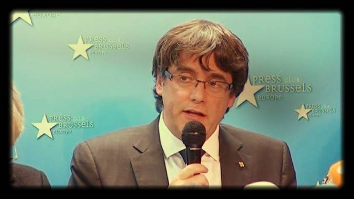 Puigdemont secuestra al independentismo y alarga un pulso que jamás podrá ganar