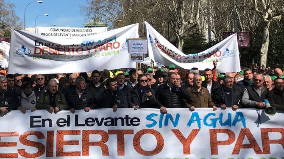 La manifestación reunió a unos 50.000 agricultores del Levante español.