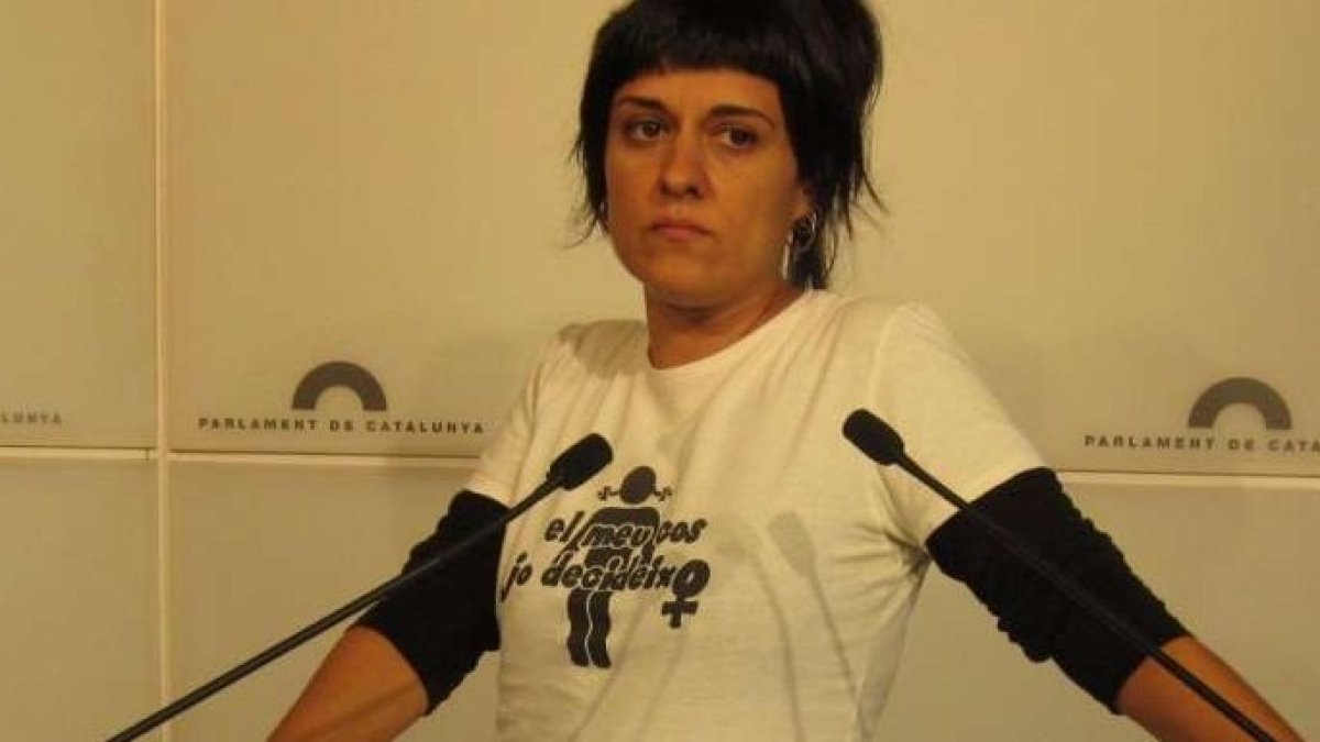 Anna Gabriel, de la CUP, a quien sus compañeros le encuentran parecido con la mismísima Sijena
