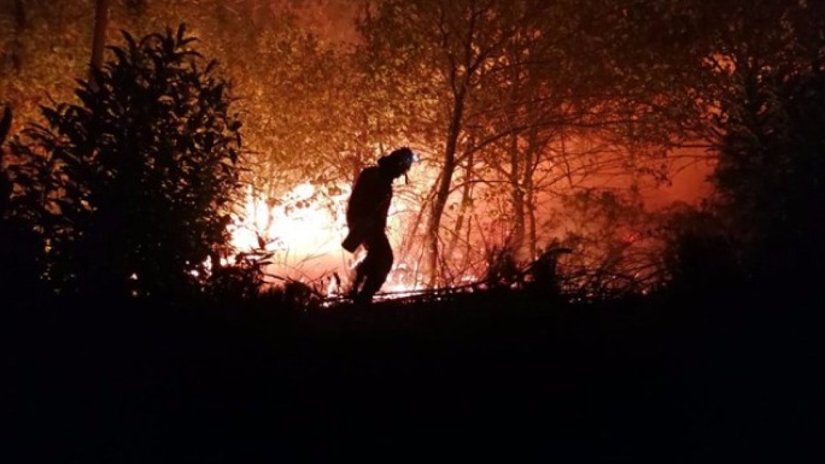 El presentador de Cuatro pulveriza Facebook con un duro post sobre los incendios