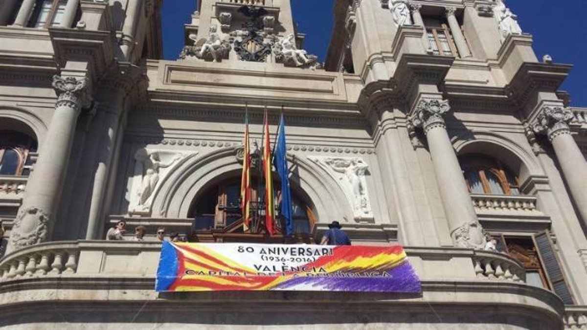 La ciudad no es para mí: Sal al balcón