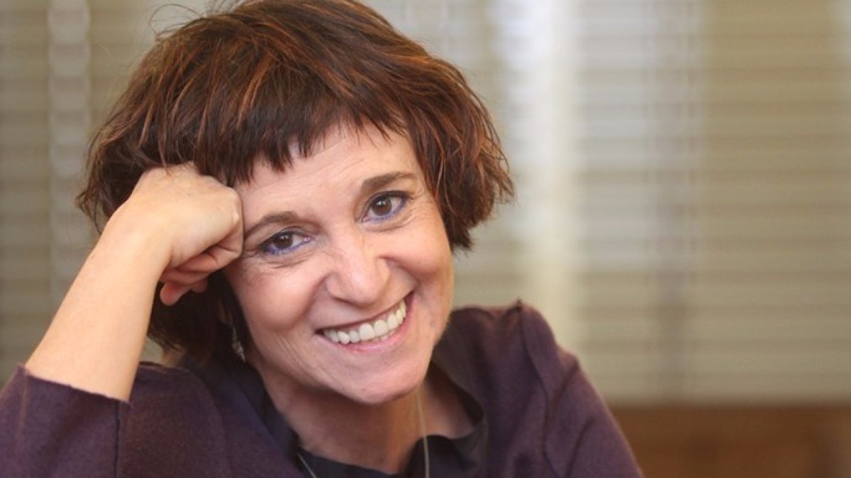 Rosa Montero quema la Red con el tuit que destroza la imagen política de Colau