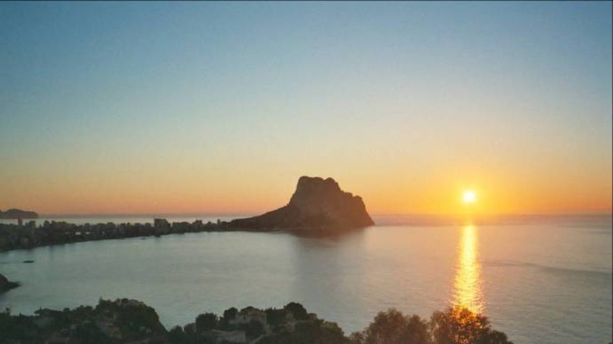 Papeles de la CIA: El teniente ´rojo´ que compró el peñón de Ifach